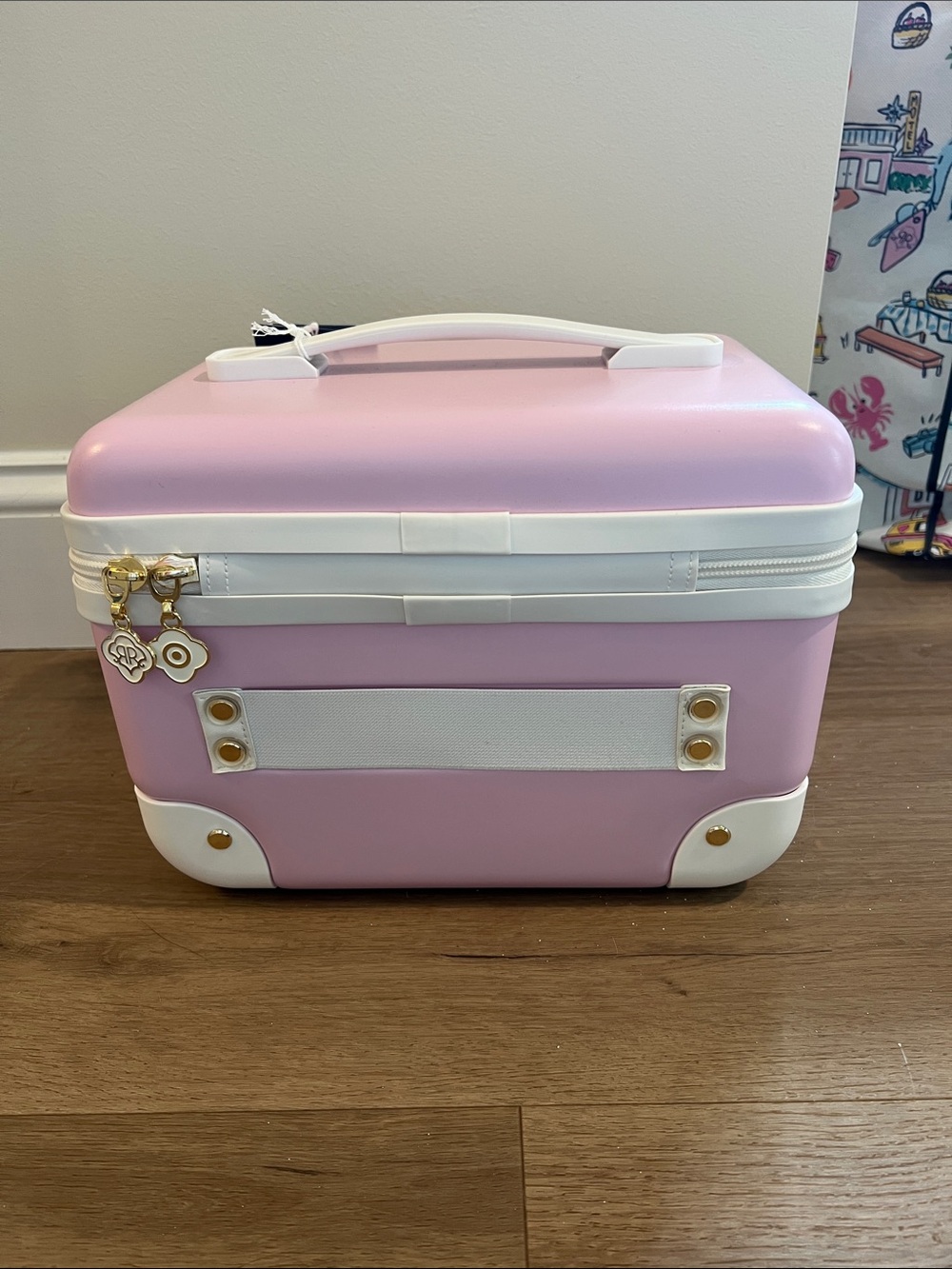 Roller Rabbit X Target Vanity Case - Picture 4 of 4